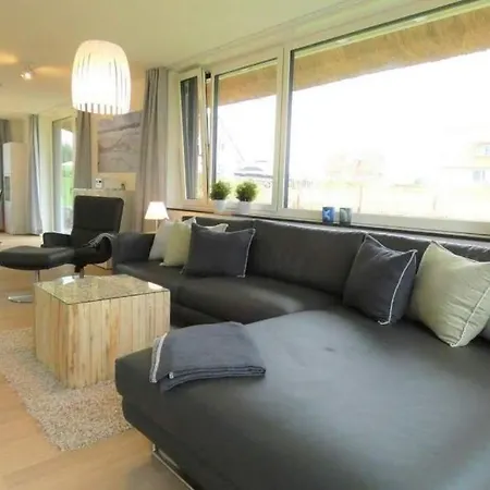 Ferienhaus Reettraum Groß Schwansee